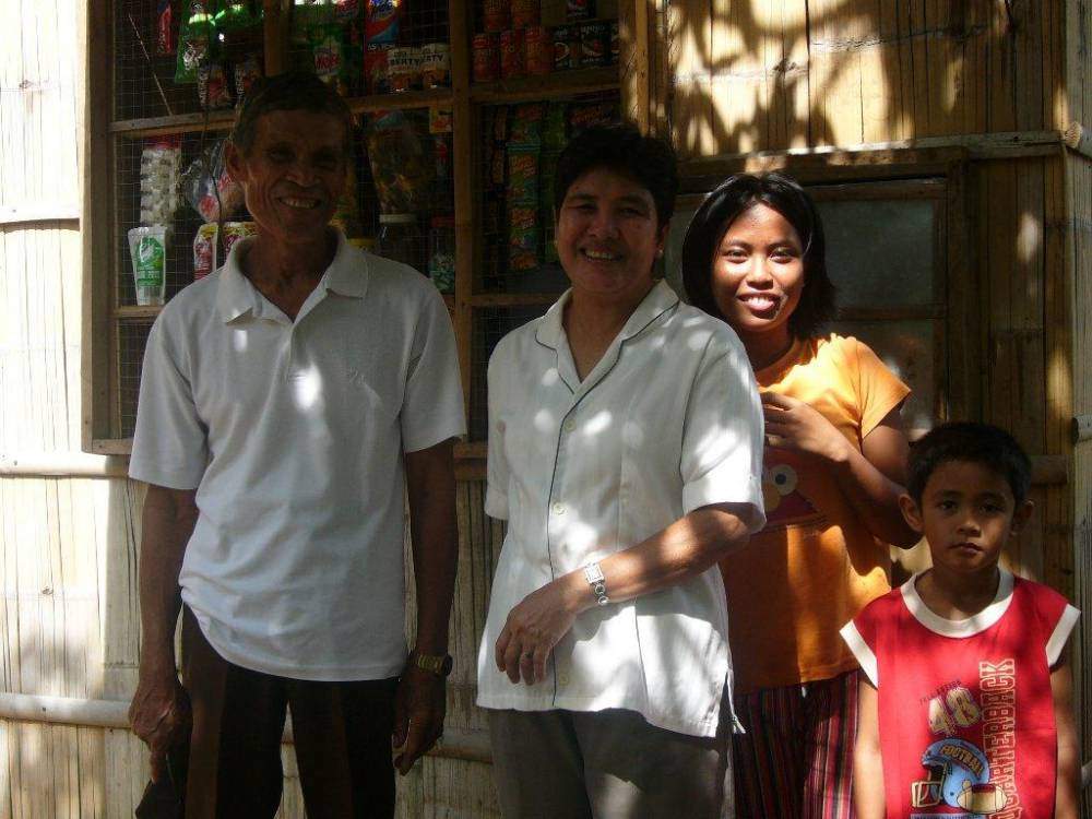 Nanay and Tatay Madilosa - Friendly Rural Filipinos