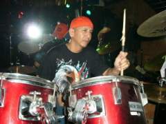 Alecks - Perfect Strangers Band Live on Stage at Amazonia