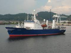 m.y. Sarsen approaching Rivera Point, Subic Bay
