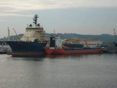 Ile de Batz and the Dutch freighter Christina