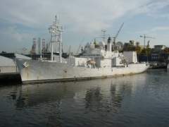 US Naval Ship, Observation Island 001.jpg