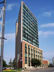 The Radisson Niagara Falls