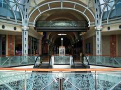 Escalator To Lower Level Fallsview Casino