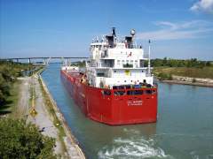 CSL NIAGARA Moves Onto  Lock 2