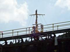 CSL NIAGARA Lowers In Lock 3