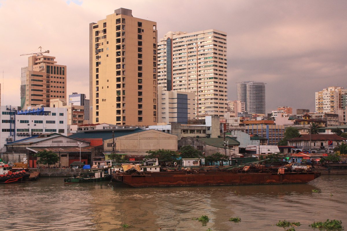 Santa Cruz, Manila skyline and some barges on the Pasig River