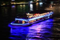 River boat on the Jao Praya near the Saphan Taksin bridge.jpg