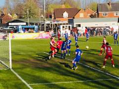 Farnham Town v Frimley Green